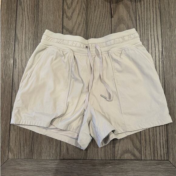 lululemon athletica Pants - Lululemon Dance Studio High Rise Shorts 3.5" Size 6 Tan
